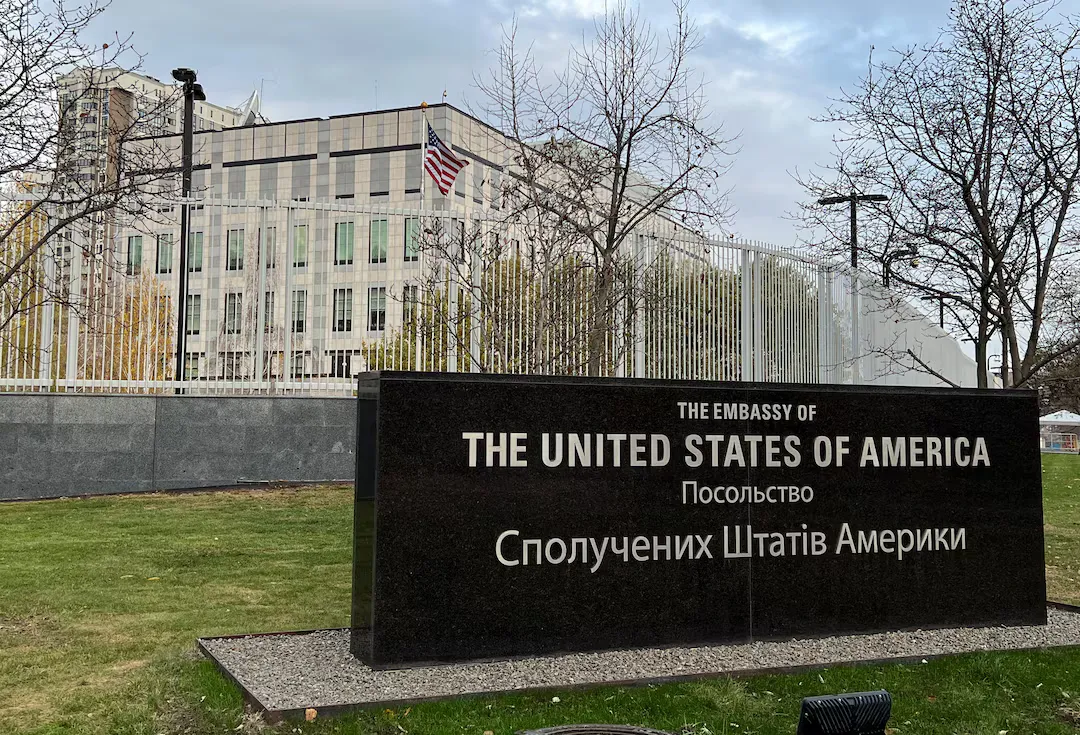 США тимчасово призупинили програму допомоги українським біженцям United for Ukraine